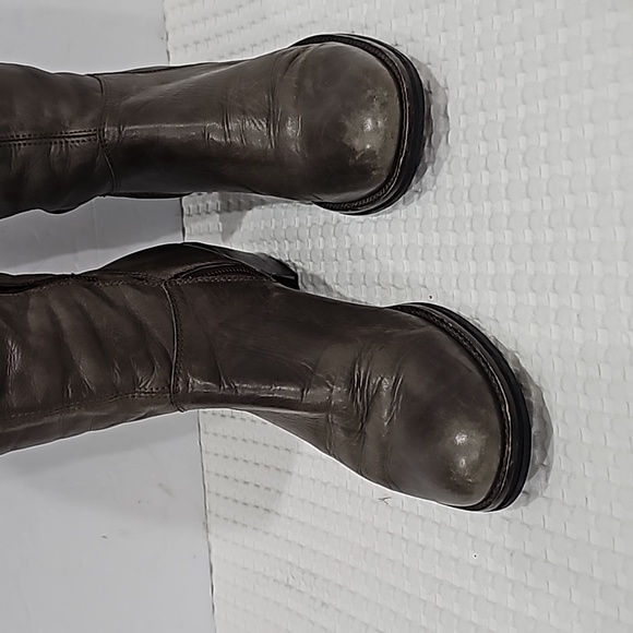 ELLUS Leather tall boots round toe zipper closure Size 6 rubber soles - Picture 4 of 13